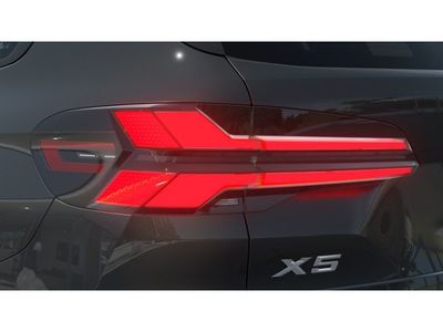 2026 BMW X5 xDrive40i — photo 8 view