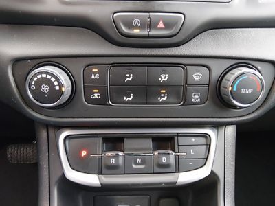 2024 GMC Terrain - Photo 18