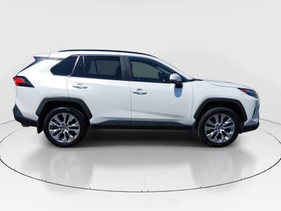 2024 Toyota RAV4 - Photo 8