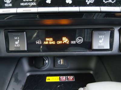 2024 Toyota RAV4 - Photo 18