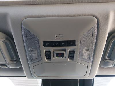 2024 Toyota RAV4 - Photo 24