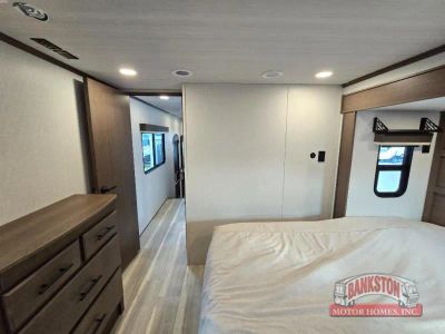 2026 Cougar 360MBI — photo 43 view