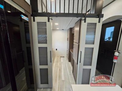 2026 Cougar 360MBI — photo 18 view