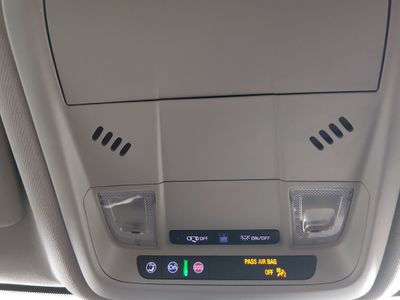 2025 Chevrolet Blazer - Photo 18