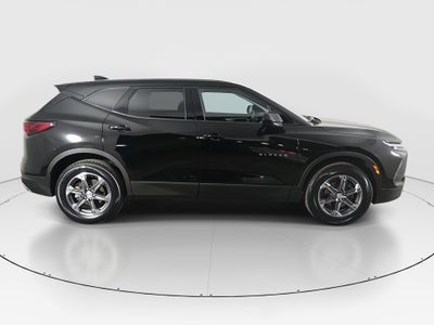 2025 Chevrolet Blazer - Photo 8