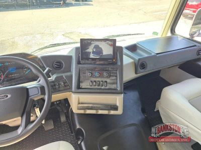 2027 Georgetown 5 Series 34H5 — photo 14 view