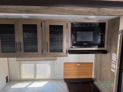 2021 Forest River RV Cherokee Arctic Wolf — photo 19 view
