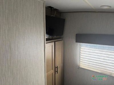 2021 Forest River RV Cherokee Arctic Wolf — photo 32 view
