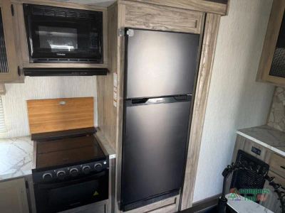 2021 Forest River RV Cherokee Arctic Wolf — photo 18 view