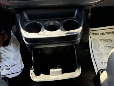 2014 Chevrolet Express 12 Passenger — photo 26 view