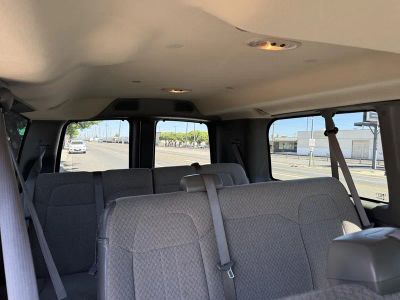 2014 Chevrolet Express 12 Passenger — photo 19 view