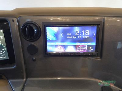 2022 Tiffin Motorhomes Phaeton — photo 32 view