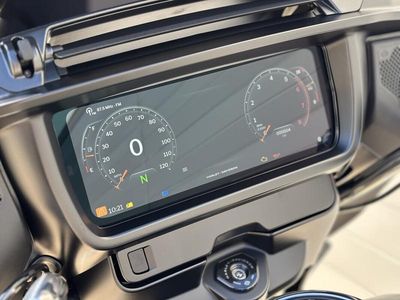 2025 Harley-Davidson FLHX - Street Glide - Photo 11