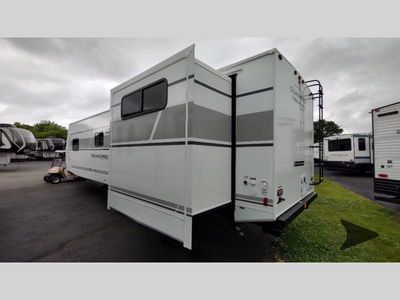 2025 Coachmen RV Freedom Express Ultra Lite - Photo 9