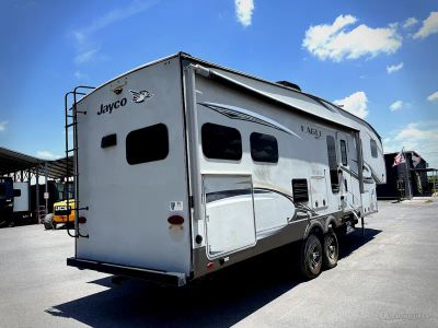 2018 Jayco Eagle HT — side profile view