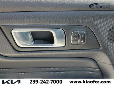 2024 Ford Mustang — photo 13 view