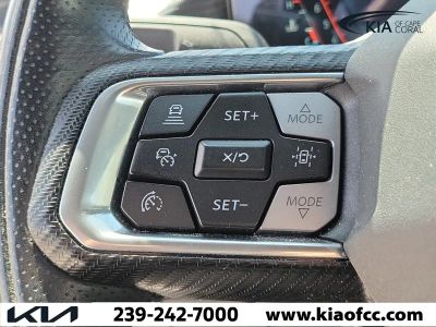 2024 Ford Mustang — photo 16 view