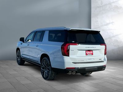2026 GMC Yukon XL - Photo 4