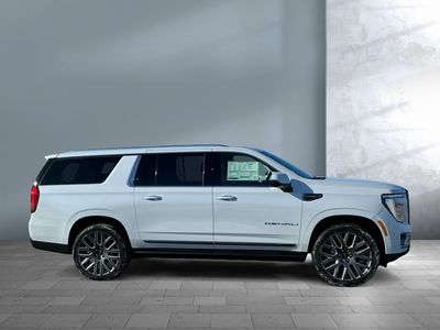 2026 GMC Yukon XL - Photo 7
