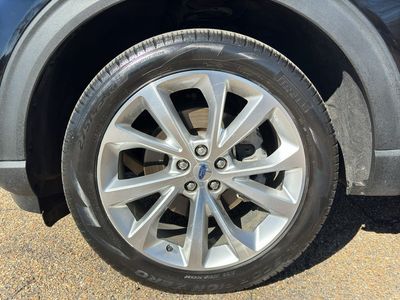 2022 Ford Explorer - Photo 12