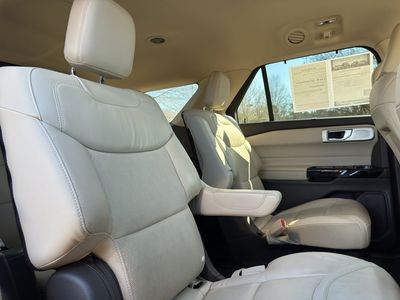 2022 Ford Explorer - Photo 33