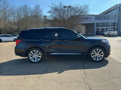 2022 Ford Explorer - Photo 8