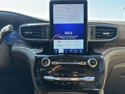 2022 Ford Explorer - Photo 15