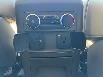 2022 Ford Explorer - Photo 26