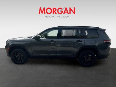 2024 Jeep Grand Cherokee L — interior view