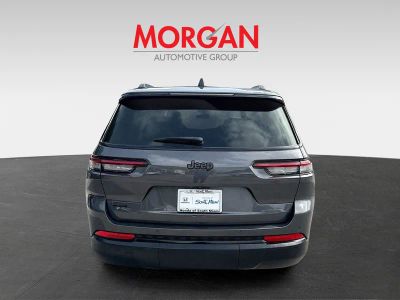 2024 Jeep Grand Cherokee L — engine compartment view