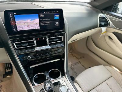 2026 BMW 8 Series — photo 17 view