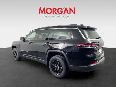 2023 Jeep Grand Cherokee L — detail view