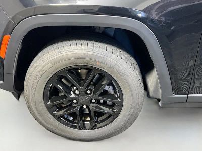 2023 Jeep Grand Cherokee L — photo 11 view
