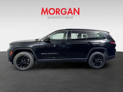 2023 Jeep Grand Cherokee L — engine compartment view