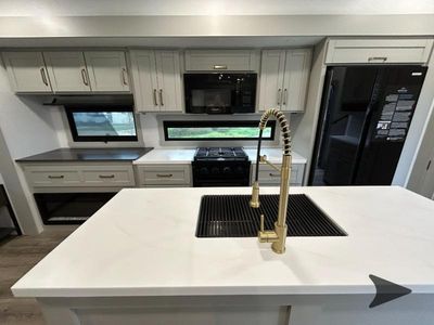 2026 Brinkley Model Z - Photo 22