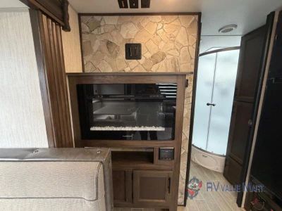 2020 Forest River RV Cherokee Grey Wolf - Photo 12