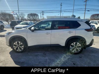 2023 Nissan Rogue SV — photo 9 view