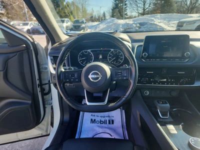 2023 Nissan Rogue SV — photo 18 view