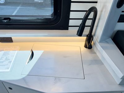 2025 Pleasure Way PLATEAU XL - Photo 8