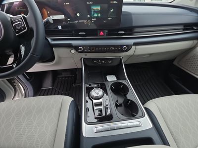 2026 Kia Carnival Hybrid - Photo 14