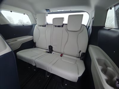 2026 Kia Carnival Hybrid - Photo 8