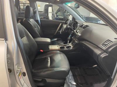 2012 Toyota Highlander — photo 15 view