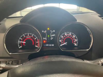 2012 Toyota Highlander — photo 10 view