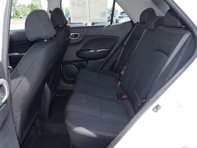 2025 Hyundai Venue — photo 25 view