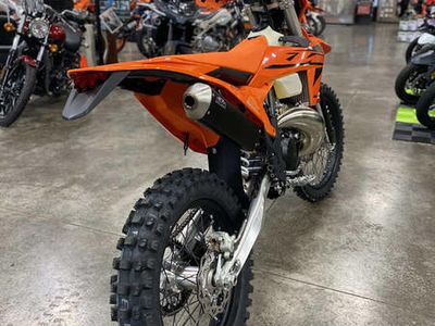 2025 KTM 250 XC-W - Photo 3