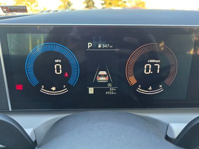 2025 Hyundai Tucson — photo 7 view