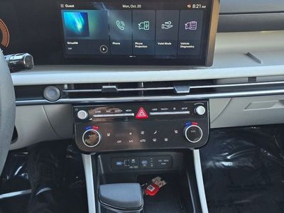2025 Hyundai Tucson — photo 10 view