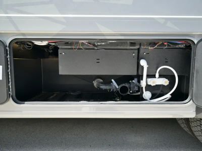 2027 Thor Motor Coach OMNI TRAIL — photo 41 view