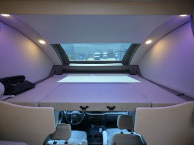 2027 Thor Motor Coach OMNI TRAIL — interior view