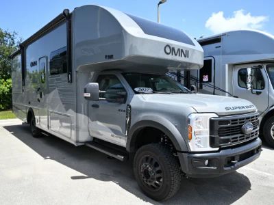 2027 Thor Motor Coach OMNI TRAIL — front three-quarter view